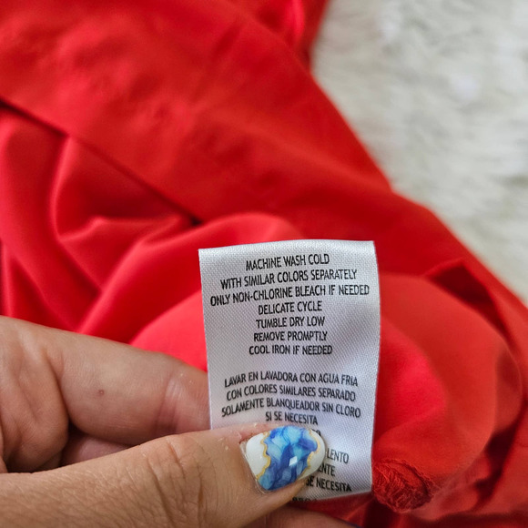 Julian Taylor Women's Coral Scoop Neck Sleeveless Layered Mini Dress.‎ Size 8 - Picture 4 of 9